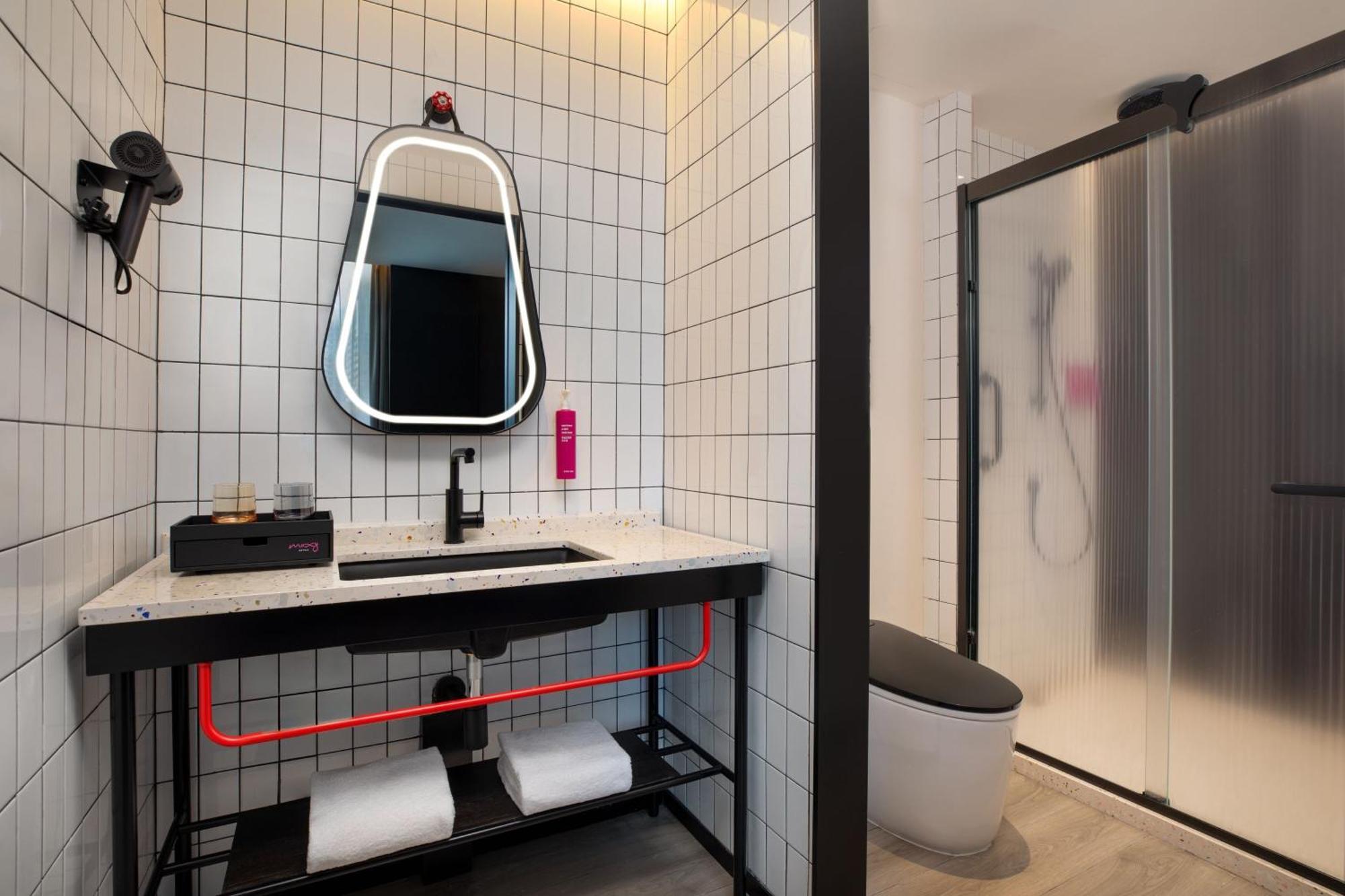 Moxy Chongqing Hotell Eksteriør bilde