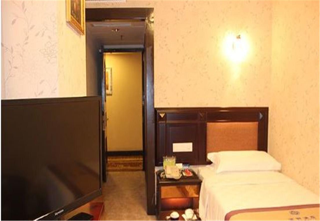 Moxy Chongqing Hotell Eksteriør bilde